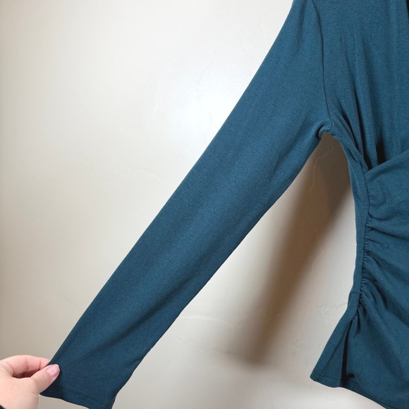 OGL Eco Mousse LiteWarm Surplice Long Sleeve Top Women's M Forest Night Modern - Picture 8 of 11